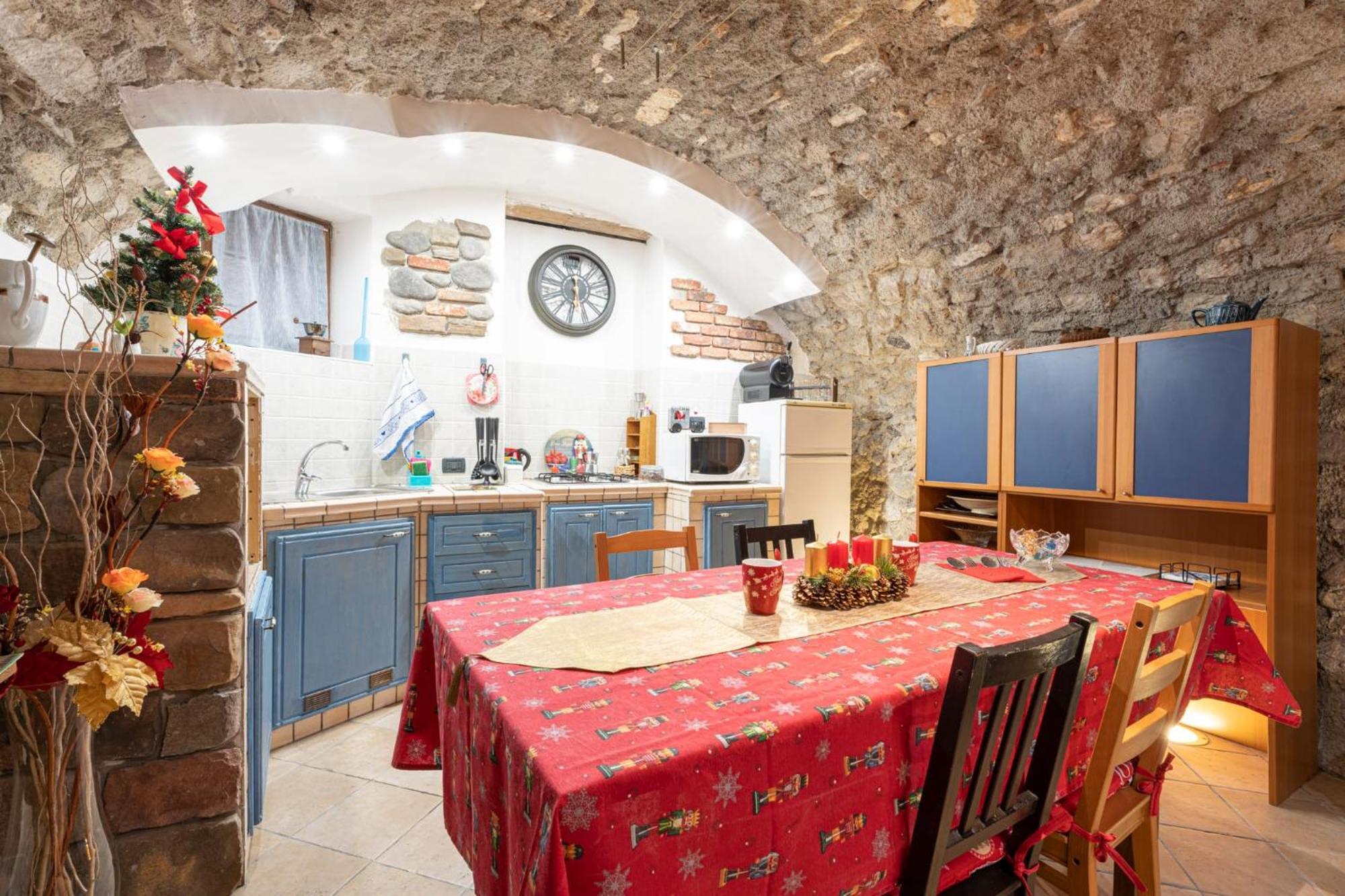 La Taverna Da Irene Roe Екстер'єр фото